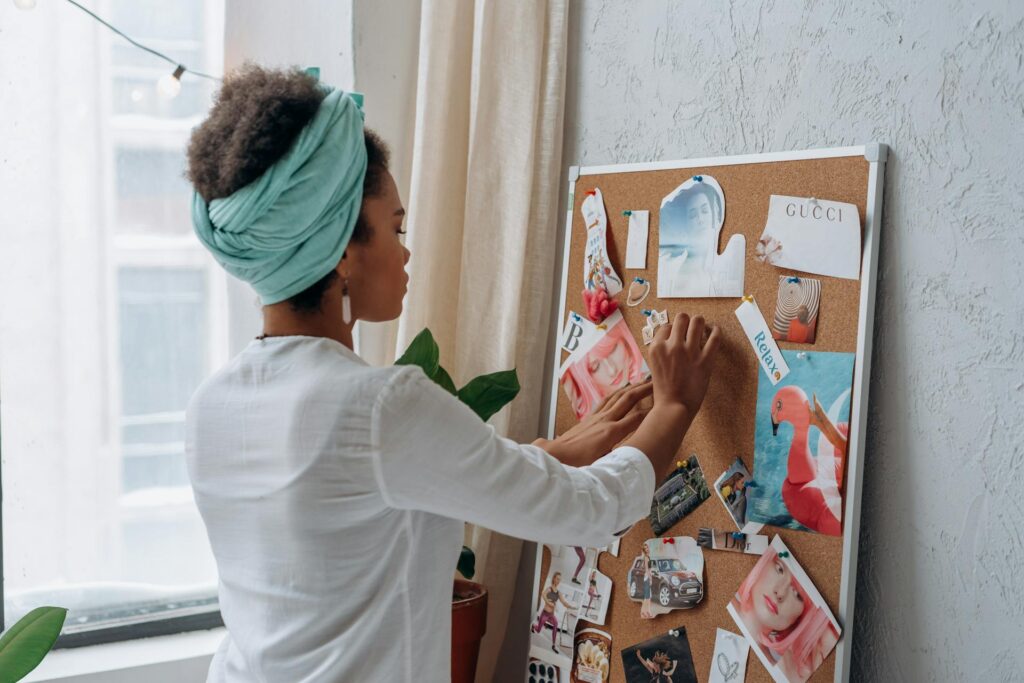 Having visual reminder is a good way to stay motivated all day