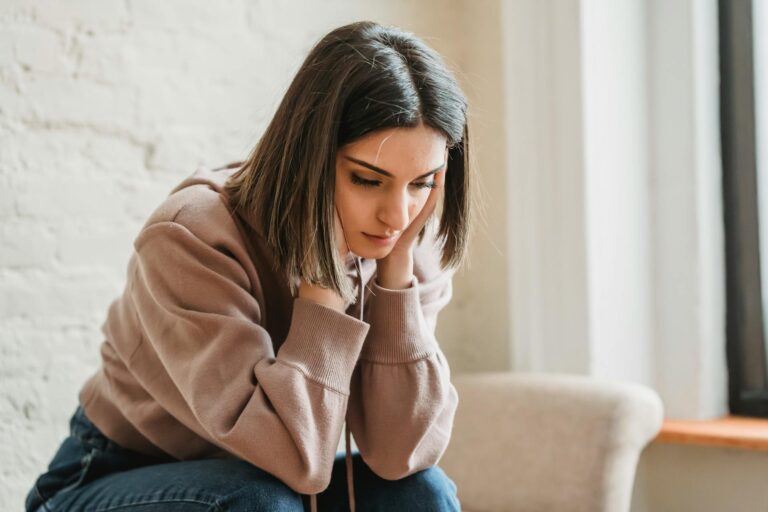 8 Ways to Deal with Criticism and Negativity